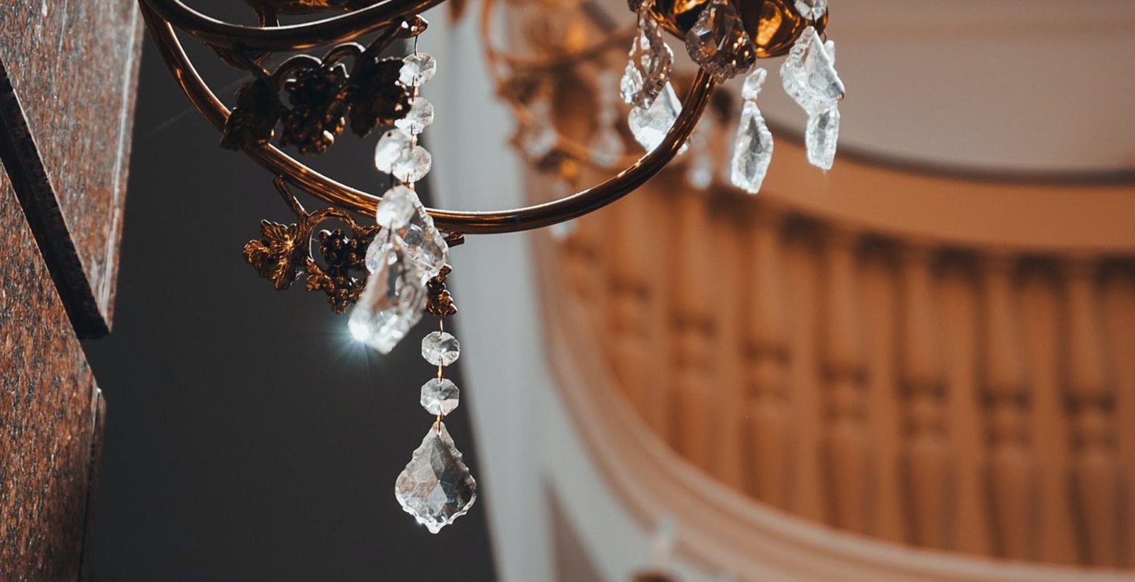 לוח זיכרון לבית הכנסת